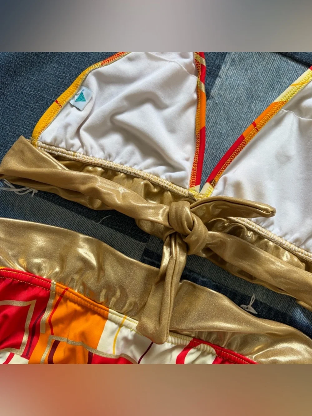 Bikini - Picture 5 of 5